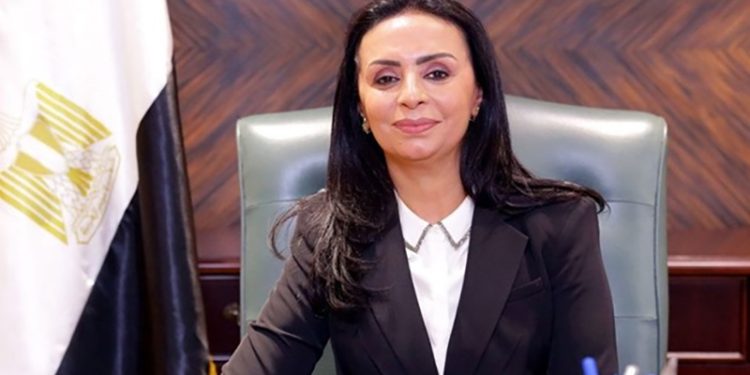 التضامن: خطوط الوزارة الساخنة تستقبل ما يزيد على 206 آلاف اتصال