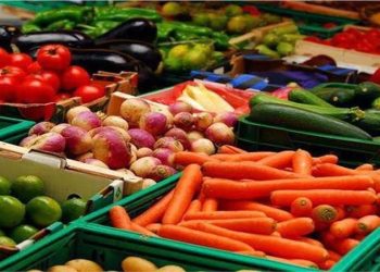 أسعار الخضار والفاكهة اليوم الأربعاء