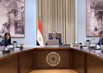 رئيس الوزراء يلتقي أعضاء اللجنة الاستشارية للاقتصاد الرقمي وريادة الأعمال