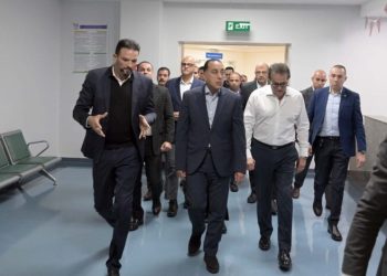 رئيس الوزراء يتفقد مستشفى “الناس” بمحافظة القليوبية