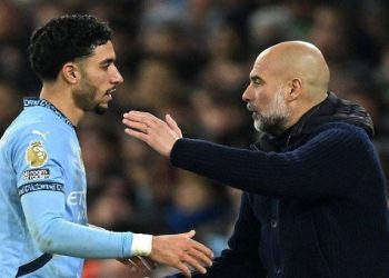 عمر مرموش يقود تشكيل مانشستر سيتي أمام آرسنال بقمة البريميرليج