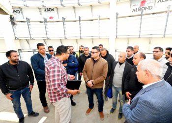 وزير الإسكان يتفقد “كمبوند مزارين” بمدينة العلمين الجديدة