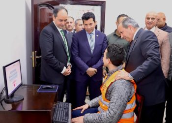 وزير الشباب ومحافظ بورسعيد يزوران مركز العزيمة لعلاج وتأهيل مرضى الإدمان ببوفؤاد