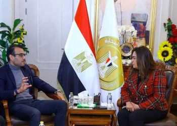 وزيرة التنمية المحلية تلتقي مع الرئيس التنفيذي لبنك الطعام المصري لبحث تعزيز التعاون المشترك بين الجانين
