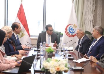 وزير الصحة والسكان يستقبل ممثلي شركة أبوت للصناعات الدوائية لتعزيز سبل التعاون