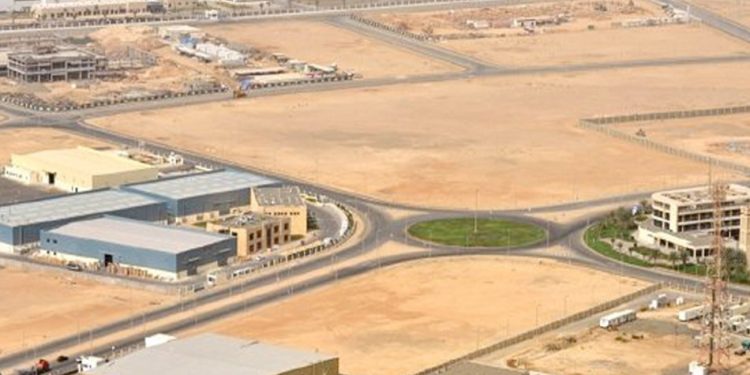 غدًا.  بدء تلقي طلبات المستثمرين الكترونيا على ٢١٧٢ قطعة أرض صناعية في ٢٢ محافظة