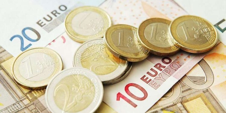 سعر اليورو اليوم الثلاثاء 18 فبراير 2025 في البنوك