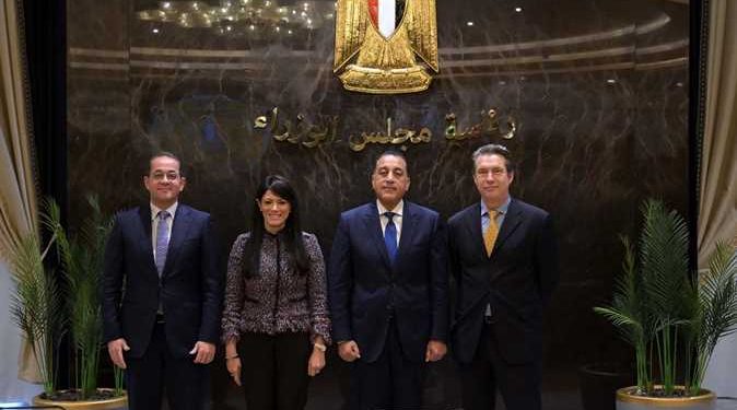 رئيس الوزراء يشهد توقيع اتفاقية تعاون بين وزارة المالية والبنك الأوروبي لإعادة الإعمار والتنمية لتعزيز نمو القطاع الخاص