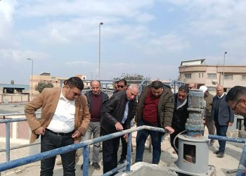 مسئولو “الإسكان” يتفقدون محطات المياه وروافع الصرف ومشروعات التطوير الجارية بمدينة العبور