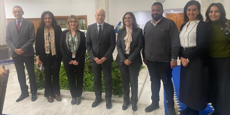 رئيس الشركة القابضة لمصرللطيران يلتقى الرئيس التنفيذى لاستراحات تحالف ستار العالمى بفرنسا