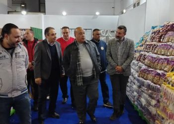 أيمن العشري يتفقد المعرض الرئيسي اهلا رمضان للاطمئنان علي الترتيبات النهائية