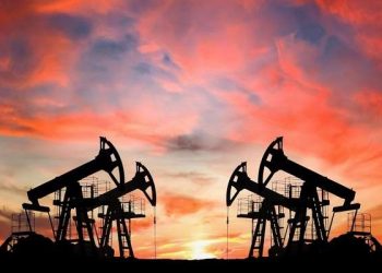 75.82 دولار للبرميل.. تعرف على أسعار النفط بالأسواق العالمية