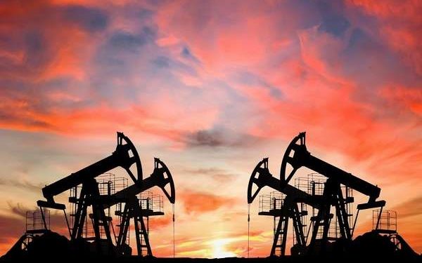 75.82 دولار للبرميل.. تعرف على أسعار النفط بالأسواق العالمية