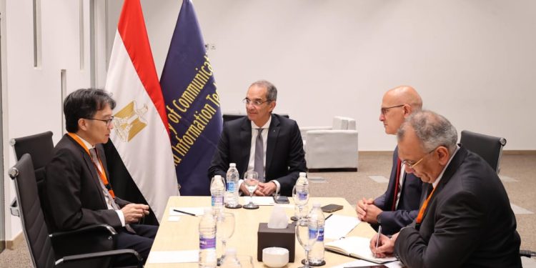 وزير الاتصالات يفتتح قمة التحالف العالمى لأشباه الموصلات بالمتحف المصرى الكبير