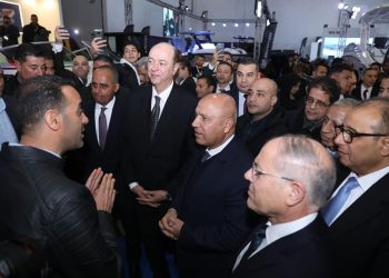 وزير الصناعة والنقل يفتتح  معرض مصر الدولي لليخوت والقوارب