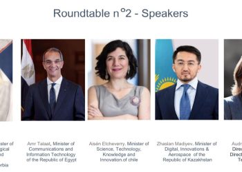 وزير الاتصالات يؤكد التزام مصر بتعزيز حوكمة الذكاء الاصطناعى عالميًا