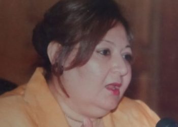 مستحضرات التجميل: مذكرة تفصيلية إلى وزير الصناعة والتجارة تتضمن شرحًا كاملاً للوضع القانوني للصناعة