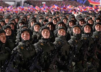 كوريا الشمالية تدفع بقوات إضافية إلى روسيا