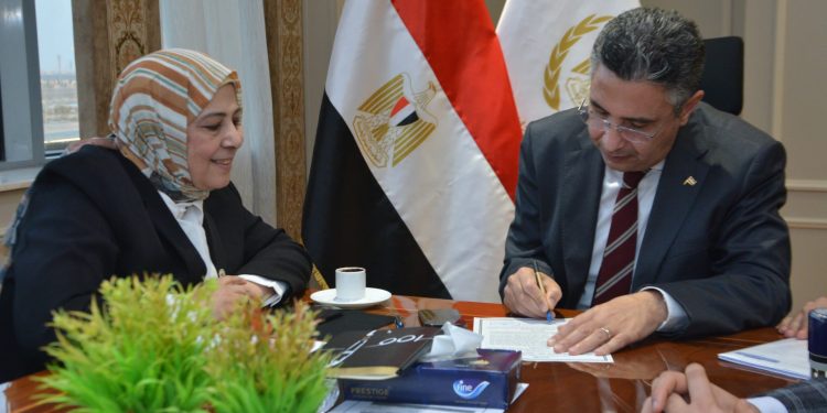 وزير التموين يلتقي بعدد من السادة أعضاء مجلسي النواب والشيوخ.