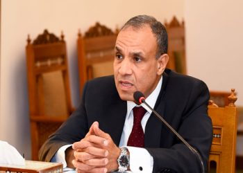 وزير الخارجية والهجرة يتوجه إلى باريس للمشاركة في الاجتماع الوزاري حول سوريا