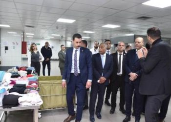 وزير العمل يزور مستشفى الناس للأطفال..ويُشيد بالخدمات الصحية المتطورة المُقدمة للمواطنين بالمجان