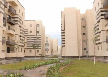 وزير الإسكان يُشدد على دفع العمل بالوحدات السكنية بمبادرة ” سكن لكل المصريين”