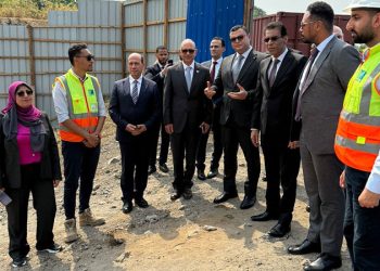 وزير الإسكان يتفقد محطة معالجة مياه تنفذها شركة “مدكور” المصرية