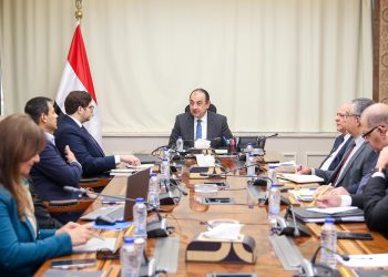 وزير قطاع الأعمال يتابع موقف مشروع إقامة مجمع صناعي لرفع تركيز خام الفوسفات وصناعة الأسمدة الفوسفاتية