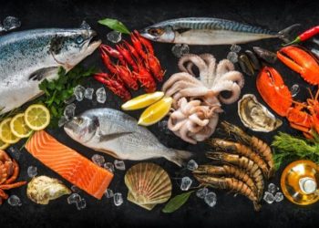 تقلبات أسعار الأسماك والجمبري في سوق العبور.. اليوم الإثنين 3 مارس 2025