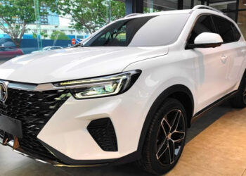 إم جي RX5 PLUS كاملة بانوراما كسر زيرو بهذا السعر