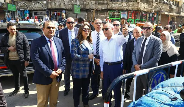 وزيرة التنمية ومحافظ القاهرة يتفقدان بدء أعمال تنفيذ المرحلة الأولى من تطوير سوق العتبة