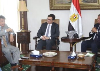 وزير الثقافة ورئيس المجلس الأعلى لتنظيم الإعلام يجتمعان لبحث مستقبل التعاون الثقافي والإعلامي