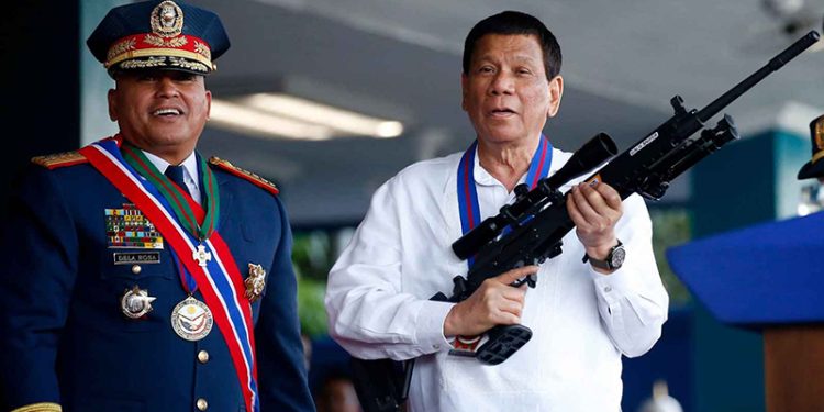 السلطات الفلبينية تعتقل الرئيس السابق دوتيرتي بتهمة ارتكاب جرائم ضد الإنسانية