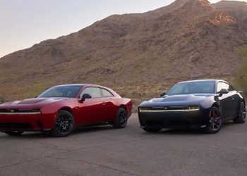 شركة ستيلانتس تواجه خسائر كبرى في مبيعات السيارات