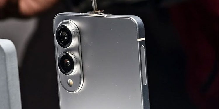 سامسونج تستعرض تصميم Galaxy S25 Edge الجديد وتسريب لسعره