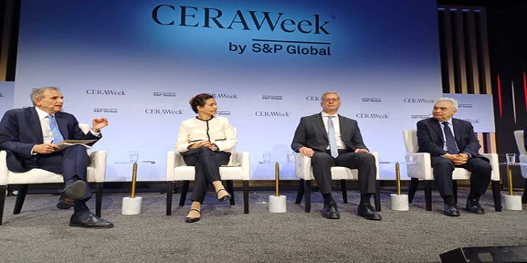 وزير البترول يشارك فى مؤتمر CERAWEEK العالمى للطاقة فى هيوستن