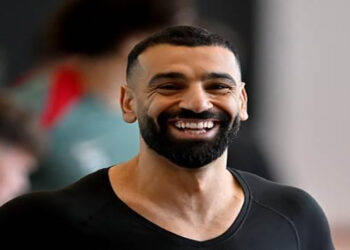 محمد صلاح يهنئ متابعيه بحلول عيد الفطر المبارك