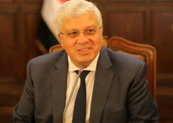 وزير التعليم العالي يوجه برفع درجة الاستعداد بالمستشفيات الجامعية خلال عيد الفطر