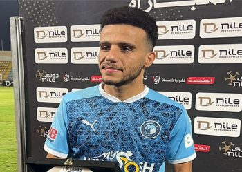 مصطفى فتحى ينجو من الموت بعد تعرضه لحادث سير وتهشم سيارته