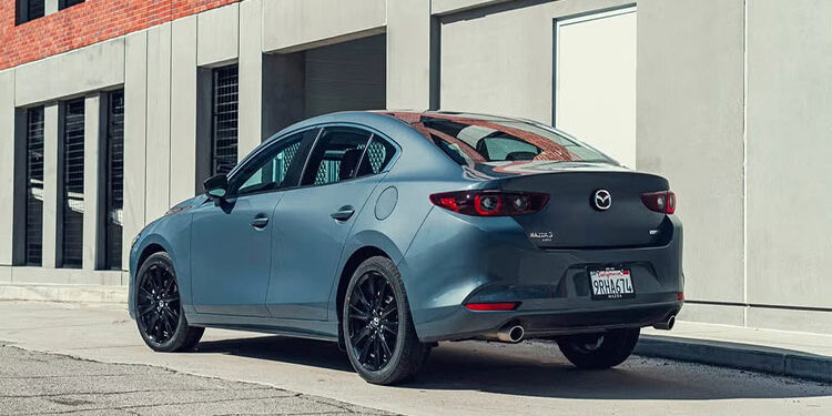 مازدا 3 كاربون إديشن 2025 الجديدة