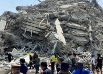 مصرع 694 قتيلاً و1670 جريحاً في زلزال مدمر بميانمار