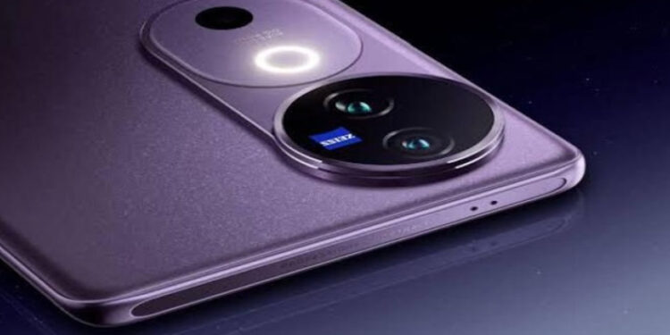 مواصفات موبايل vivo V50 الجديد