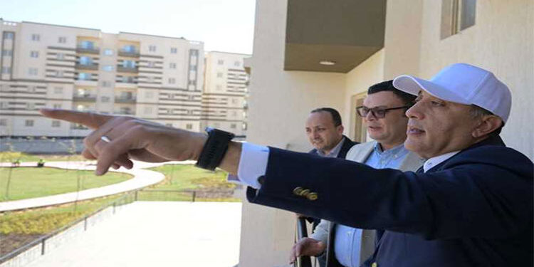 مدبولي يتفقد نماذج وحدات سكنية ضمن المبادرة الرئاسية “سكن لكل المصريين” محور متوسطي ومنخفضي الدخل