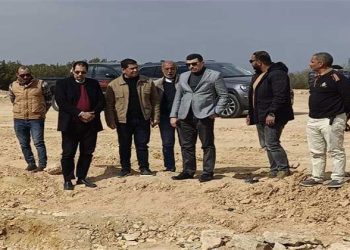 وزير الإسكان يتابع موقف تنفيذ مشروعات المرافق والطرق بمدينة سفنكس الجديدة