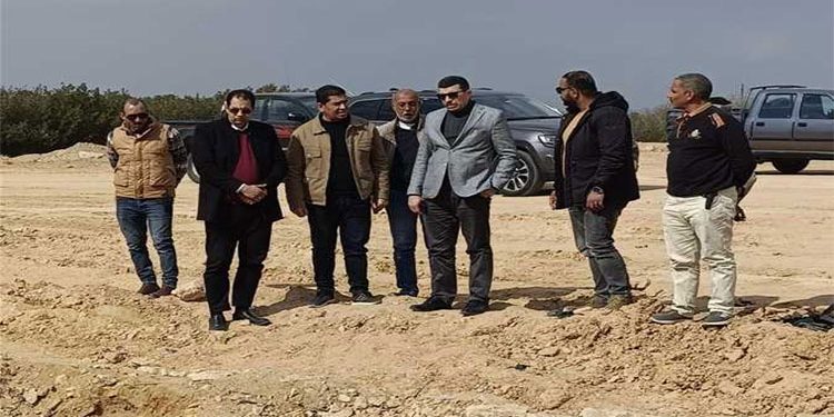 وزير الإسكان يتابع موقف تنفيذ مشروعات المرافق والطرق بمدينة سفنكس الجديدة