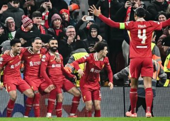 ليفربول يتصدر جدول ترتيب الدوري الإنجليزي