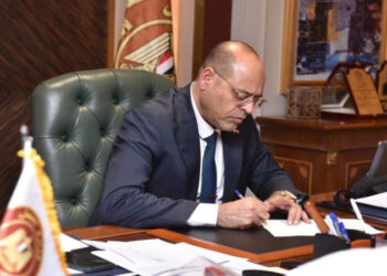 وزير العمل يعلن عن فرص عمل جديدة في السعودية برواتب تصل إلى 5000 ريال