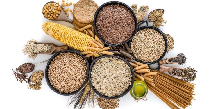 أسعار أعلاف الدواجن اليوم  أسعار الأعلاف في أول أيام رمضان.. 1 مارس 2025