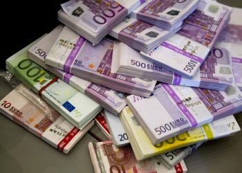 بكام انهاردة؟.. سعر اليورو أمام الجنيه في بداية تعاملات اليوم الأحد 2 مارس 2025