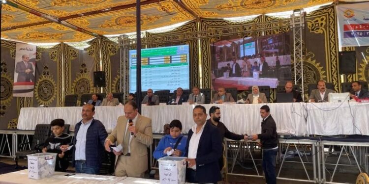 وزير الإسكان: تخصيص 489 قطعة أرض للمواطنين الذين تم توفيق أوضاعهم بمنطقة الرابية بالشروق